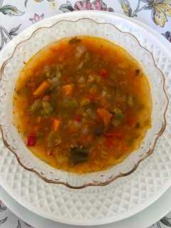 Una foto de Sopa de verduras -minestrone- a la española!
