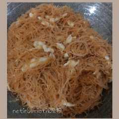 A picture of Bihun goreng.