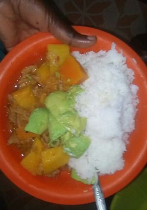 A picture of Sossi and pumpkin stew with Rice.