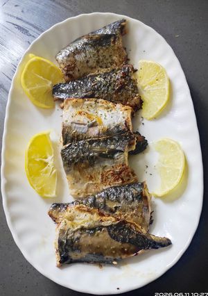A picture of Fried Mackerel.