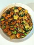 Poke bowl vegano de quinoa y tofu