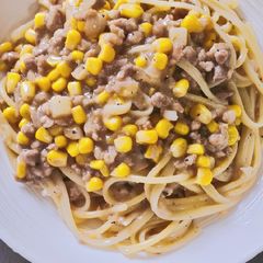 A picture of Spaghetti with Corn.