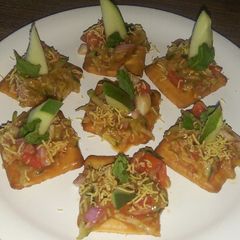 A picture of Raw mango tea time chaat.