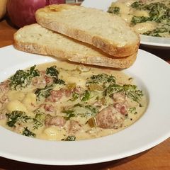 A picture of Creamy Tortellini Soup with Kale.