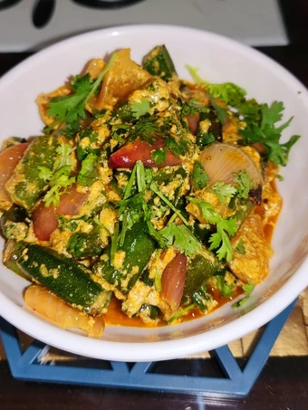 Easy Way Make Bhindi do pyaza which Delicious