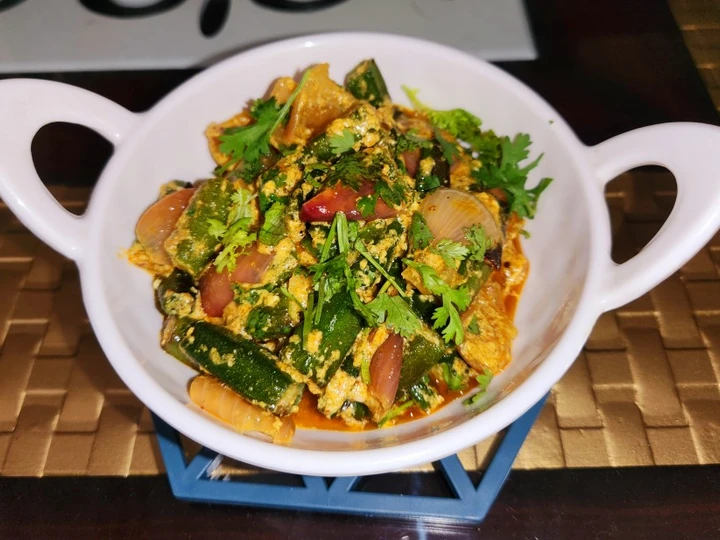 Easy Way Make Bhindi do pyaza which Delicious