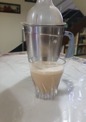 A picture of Walnut and coffee shake.