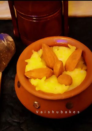 A picture of Kashmiri Zarda Pulao/ Sweet Saffron Rice.