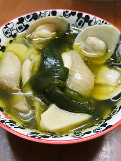 剝皮辣椒杏鮑菇蛤蜊雞湯 的食譜成品照片