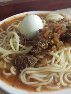 Una foto de Spaguetti en salsa casera picante