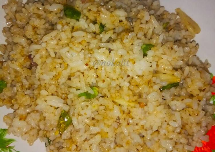 Cara Gampang Menyiapkan Nasi goreng terasi (pedas), Enak Banget