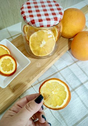 Una foto de Rodajas de naranja deshidratadas