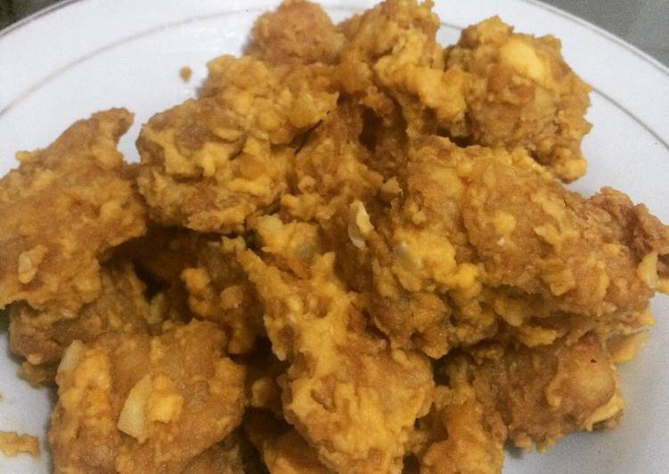 Resep Kakap saos telur asin oleh nandyanova Cookpad