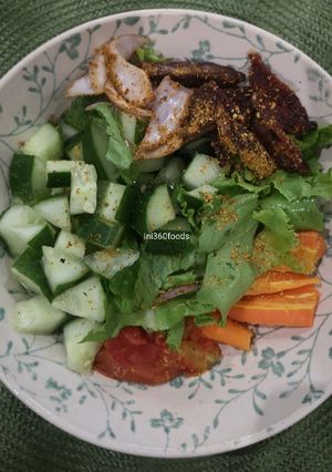 A picture of Lagos Grilled Stake Salad.