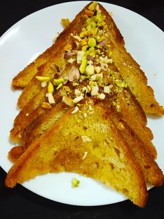ஷாகி துக்டா (Shaahi Thukda Recipe in Tamil) செய்முறை முக்கிய புகைப்படம்