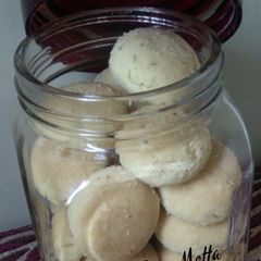 A picture of Wheat-almond nankhatai.