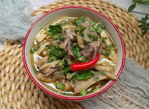 Hình của món Canh vịt nấu măng.