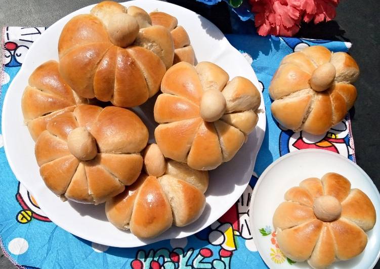 Recipe of Homemade Pumpkin shaped dinner rolls