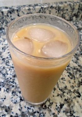 Una foto de Iced latte o café con leche frío