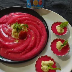 A picture of Raspberry pudding.