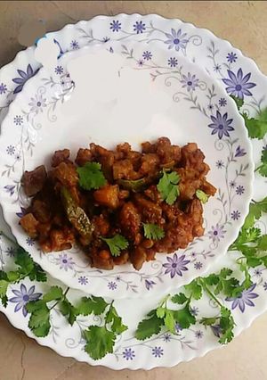 A picture of Dal lauki.