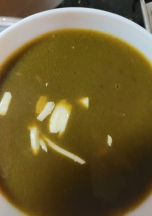 A picture of Spinach cheese soup.
