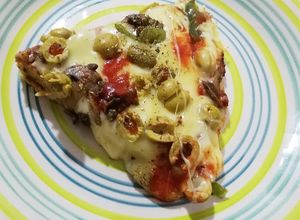 Una foto de Pizza de Harina de garbanzos al sartén