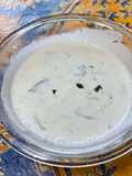 Sauce au yaourt, menthe, citron et ail