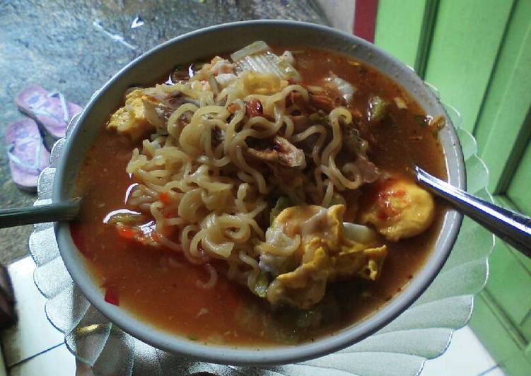 Bagaimana Membuat Indomie soto hotnyes Anti Gagal