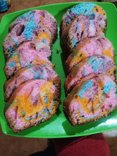 Una foto de Budín multicolor