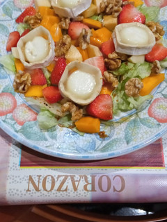 Una foto de Ensalada primavera
