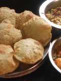 কড়াই শুটির লুচি (Koraishutir Luchi Recipe In Bengali)