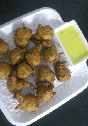 A picture of Methi gota.