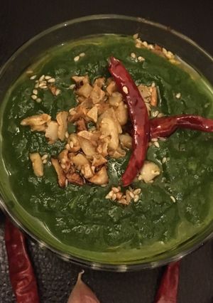 A picture of Garlic spinach or Lehsuni Palak.