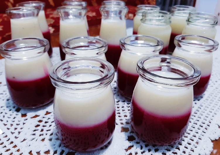 Puding buah naga vanila