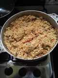 Arroz con jamón, pescado y vegetales