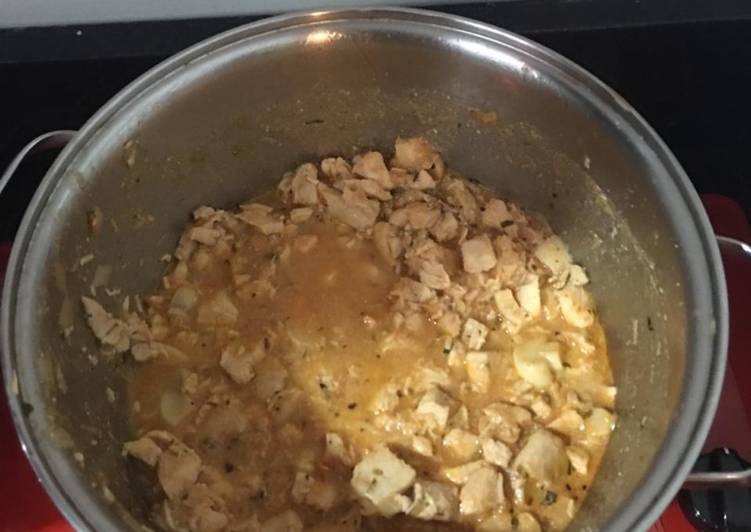 Strogonoff de frango - Tudogosreceitas