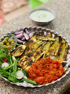 عکسی از دستور بادمجان وگوجه سرخ شده(قيزاتما)