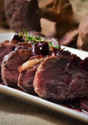 Une photo de Magret de canard sauce au vin rouge et échalotes