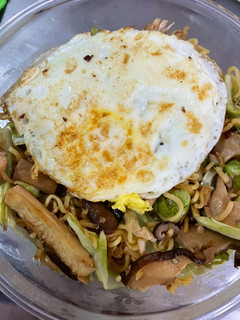 炒泡麵 的食譜成品照片