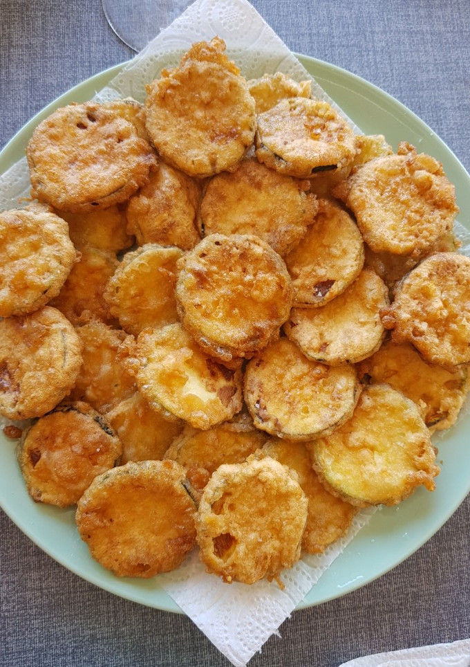Una foto de Calabacines de huerto rebozados