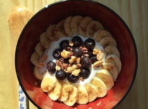 Hình của món Yến mạch sữa chua trái cây (bữa sáng) #eatclean.