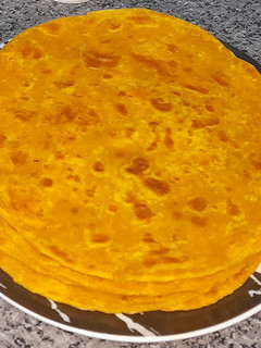 A picture of Pumpkin chapatis.