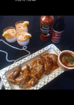 A picture of Sriracha wings.