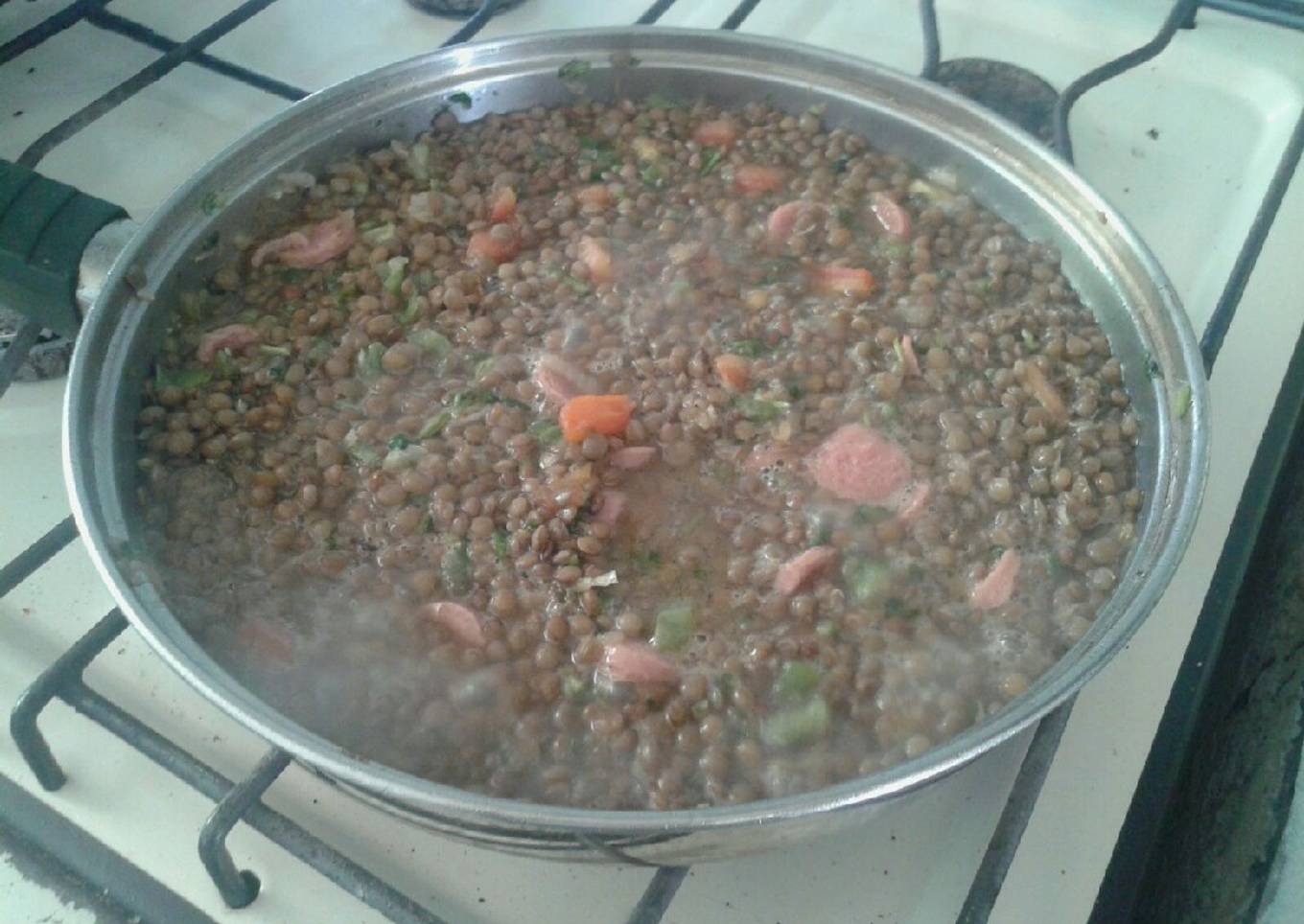 Sopa de lentejas con chorizos