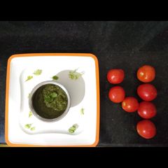 A picture of Coriander tomato chutney.