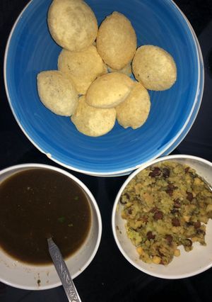 A picture of Pani puri.