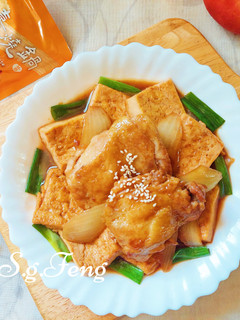 壽喜燒醬雞腿排豆腐 的食譜成品照片