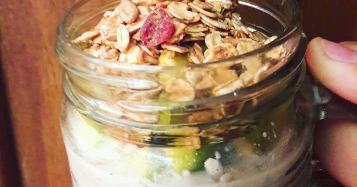 Resep Overnight Muesli Simple Sehat untuk Sarapan Pagi oleh Kartika's
