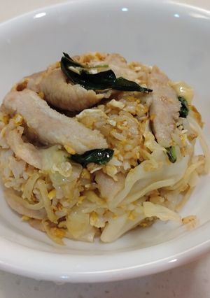 麻油松阪豬炒飯 的食譜成品照片